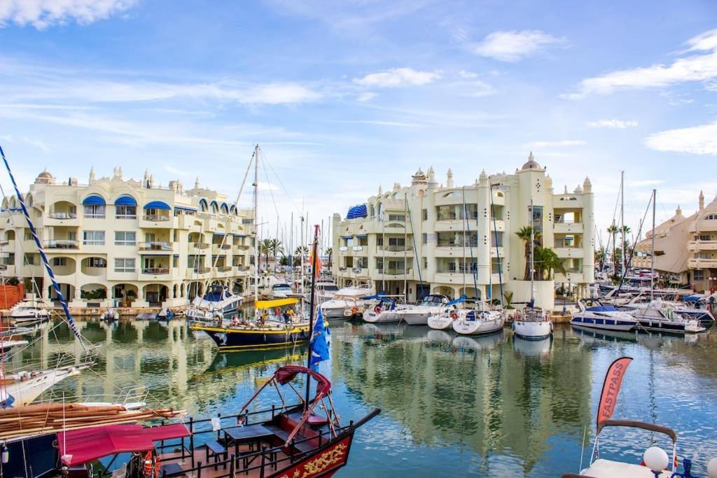 Apartment Puerto Marina Luxury 2bdr With Sea View *